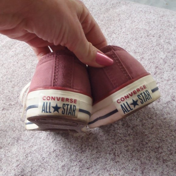 Converse Sneakers -  EUC - Picture 4 of 7